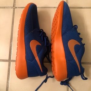 Nike Roshe run blue and orange